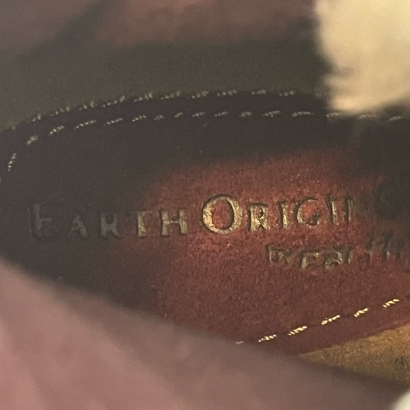 Earth Origins Cooper boots in burgundy color, size 7M - Picture 7 of 10